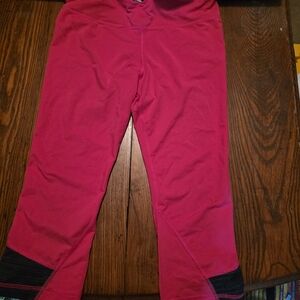 Under Armour Women's Red Leggings